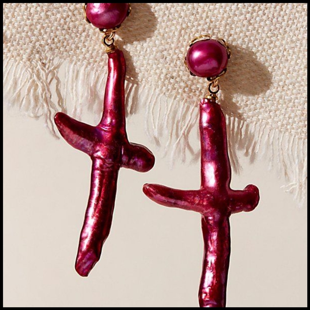 NWT Free People X Ariana Ost Pearl Cross Dangle Earrings in Pink SOLD OUT - Picture 2 of 5